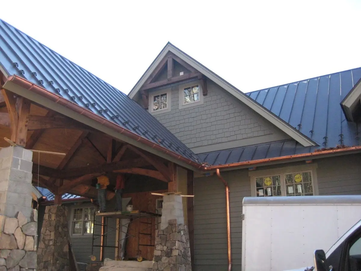 Craftsman Roofing team delivering quality roofing work in Roseland Park
